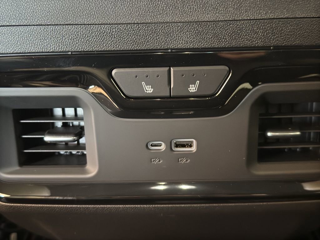 New 2026 GMC Sierra 1500 AT4 w/ AT4 Preferred Package image 15