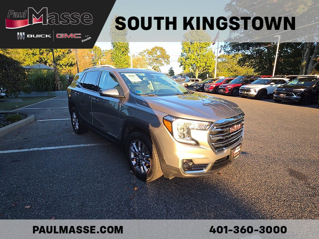 Used 2023 GMC Terrain SLT AWD/4WD image 3