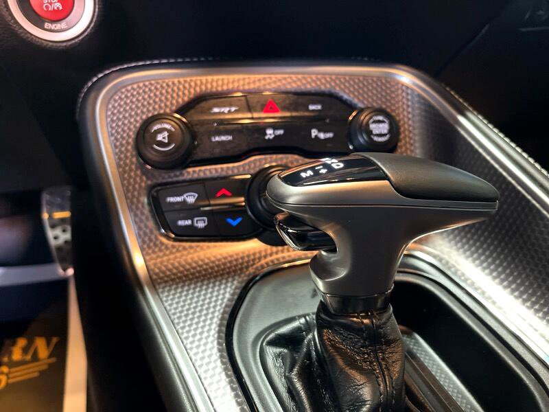 Used 2015 Dodge Challenger SRT Hellcat image 40