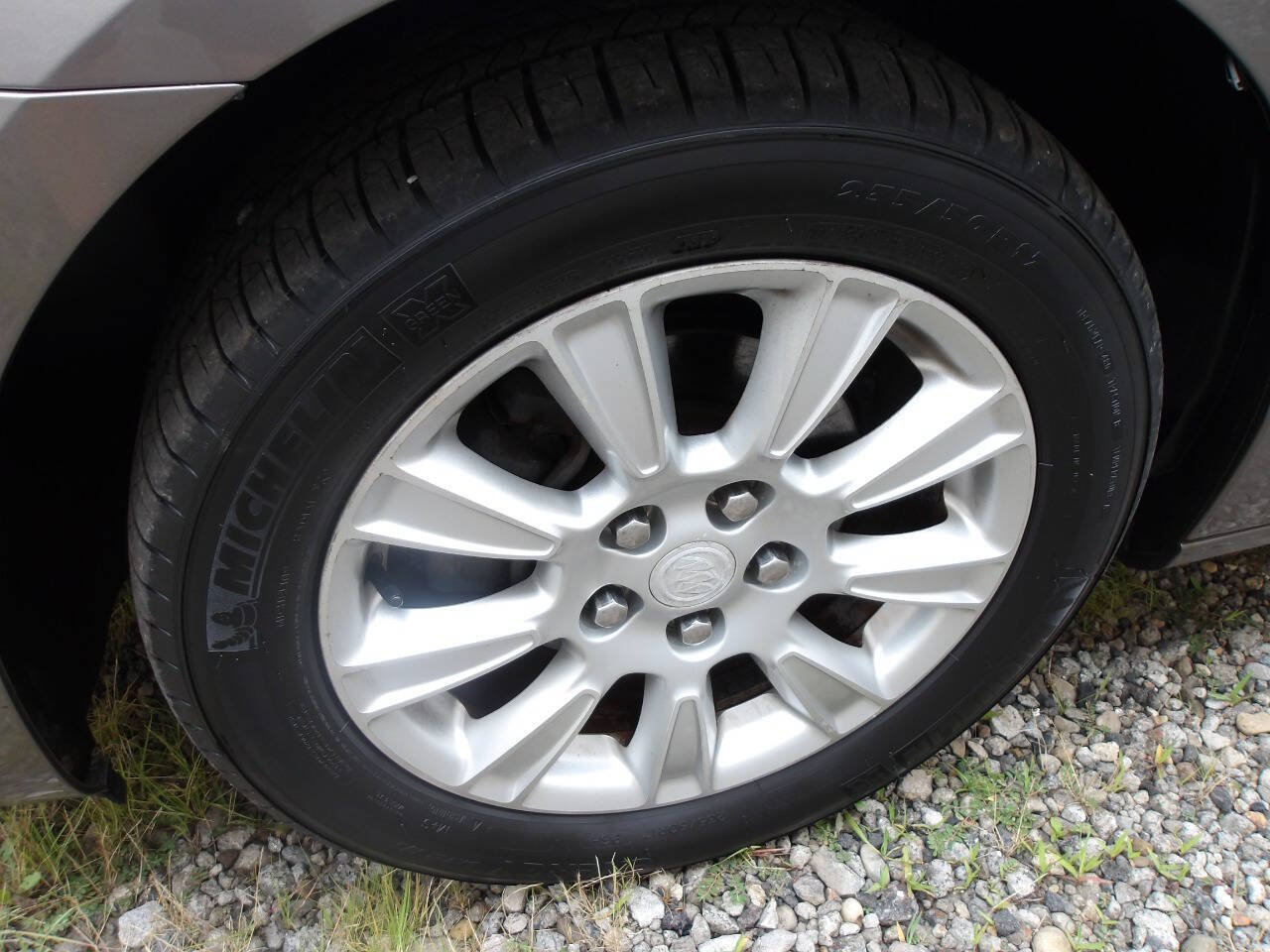 Used 2012 Buick LaCrosse Leather FWD image 29