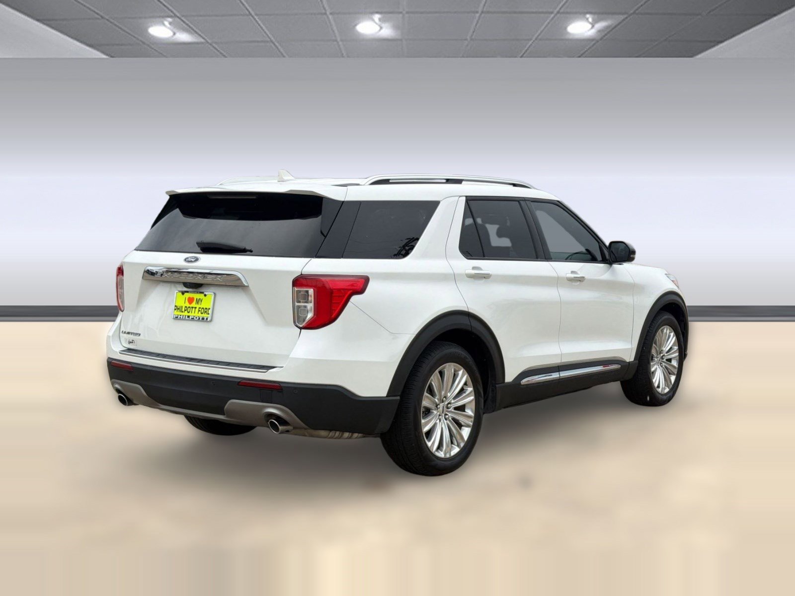 Used 2023 Ford Explorer Limited w/ Limited Technology Package RWD image 8
