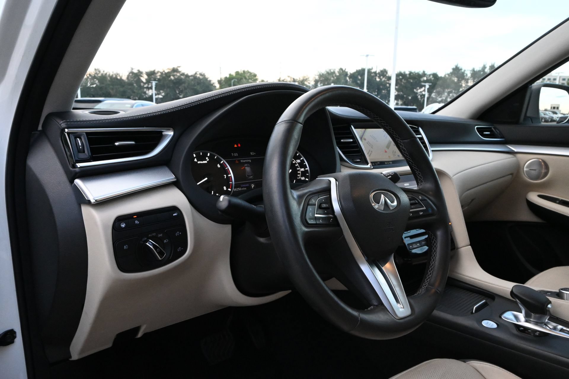 Used 2022 INFINITI QX50 Essential FWD image 17
