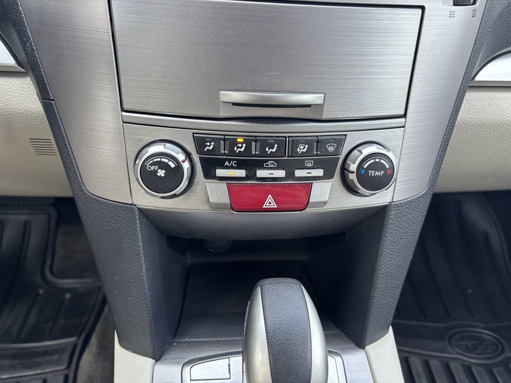 Used 2012 Subaru Outback 2.5i Premium AWD/4WD image 19