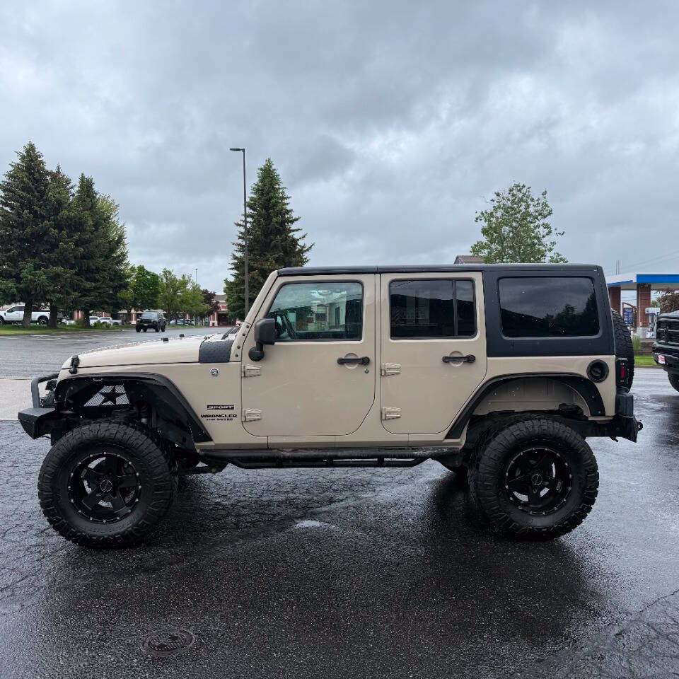 Used 2016 Jeep Wrangler Unlimited Sport w/ Quick Order Package 23S AWD/4WD image 2