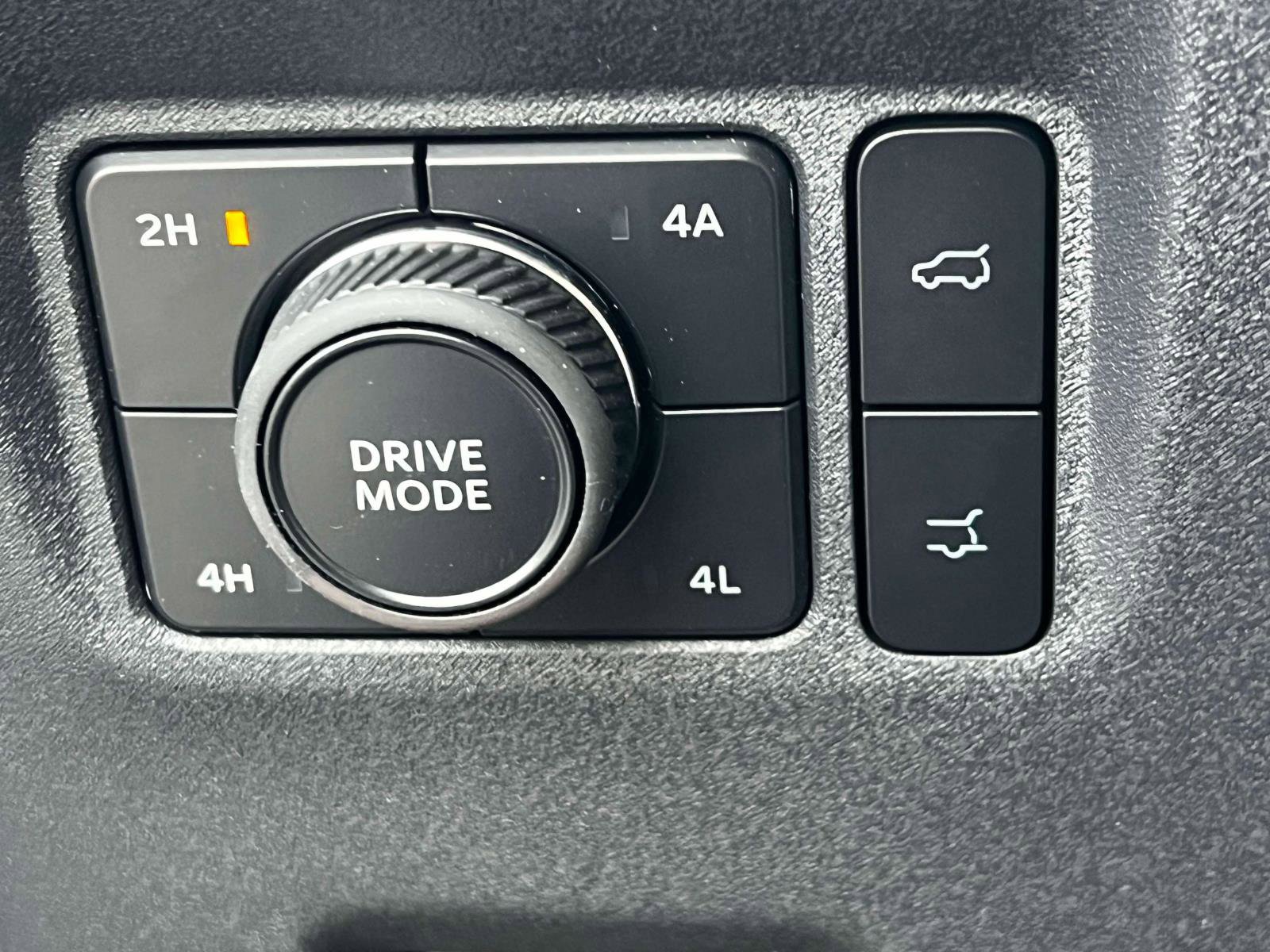 New 2025 Ford Expedition Max Active image 17