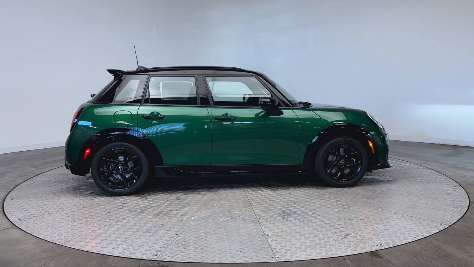 New 2026 MINI Cooper S FWD image 9