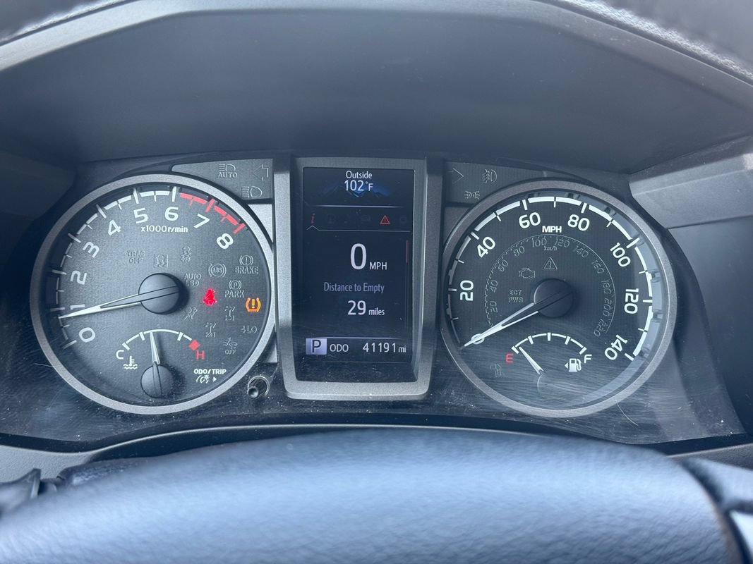 Used 2016 Toyota Tacoma TRD Off-Road AWD/4WD image 8