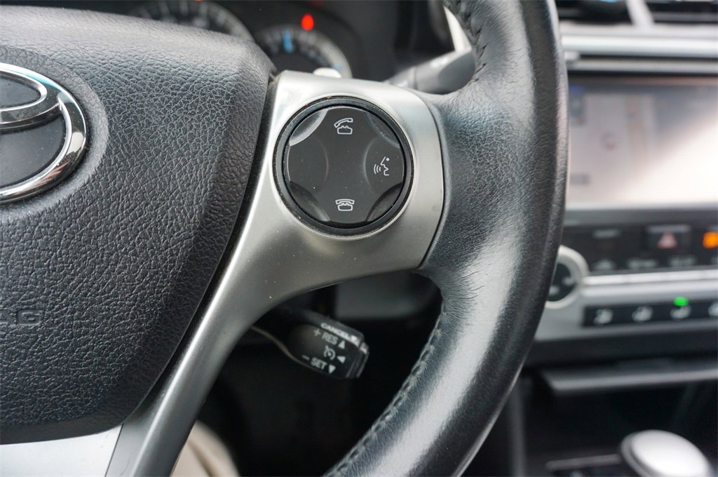 Used 2014 Toyota Camry SE image 8