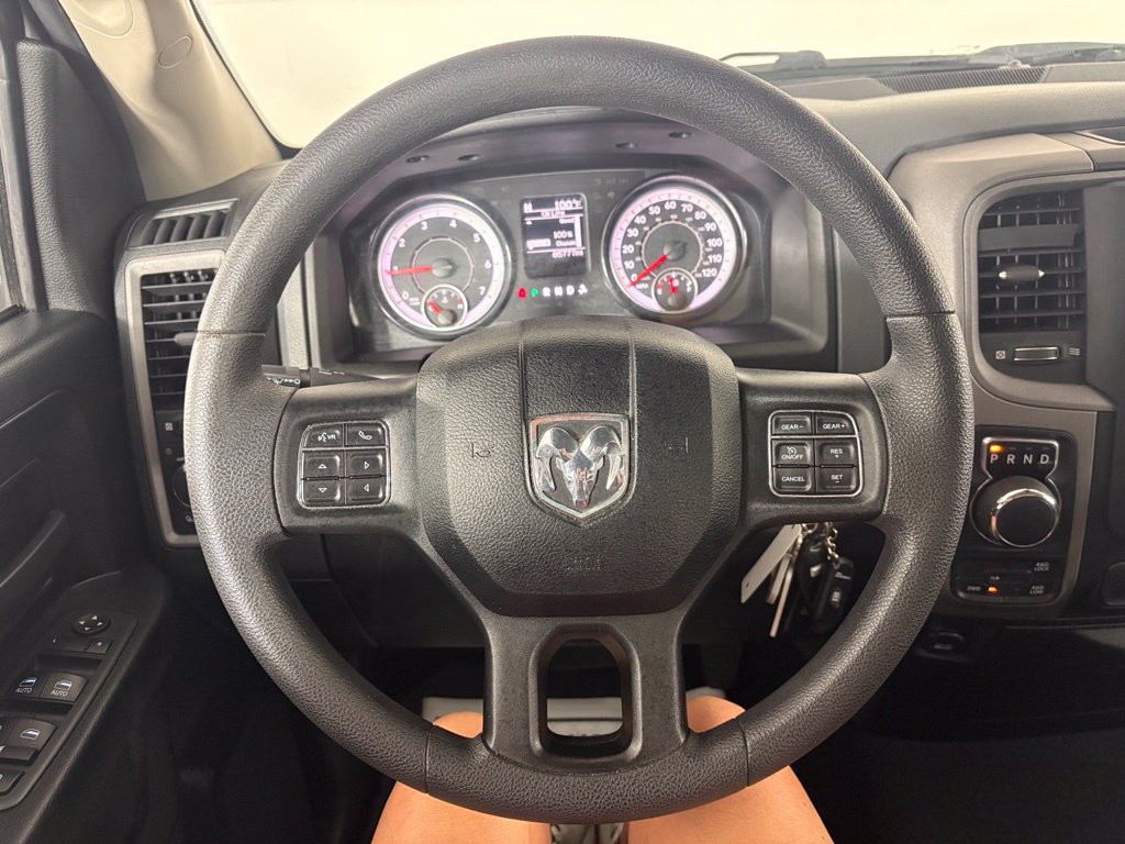Used 2018 RAM 1500 Express AWD/4WD image 19