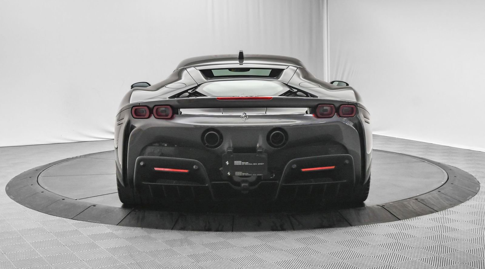 Used 2022 Ferrari SF90 Stradale image 7