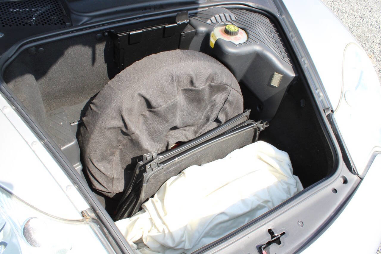 Used 2004 Porsche 911 Carrera image 31