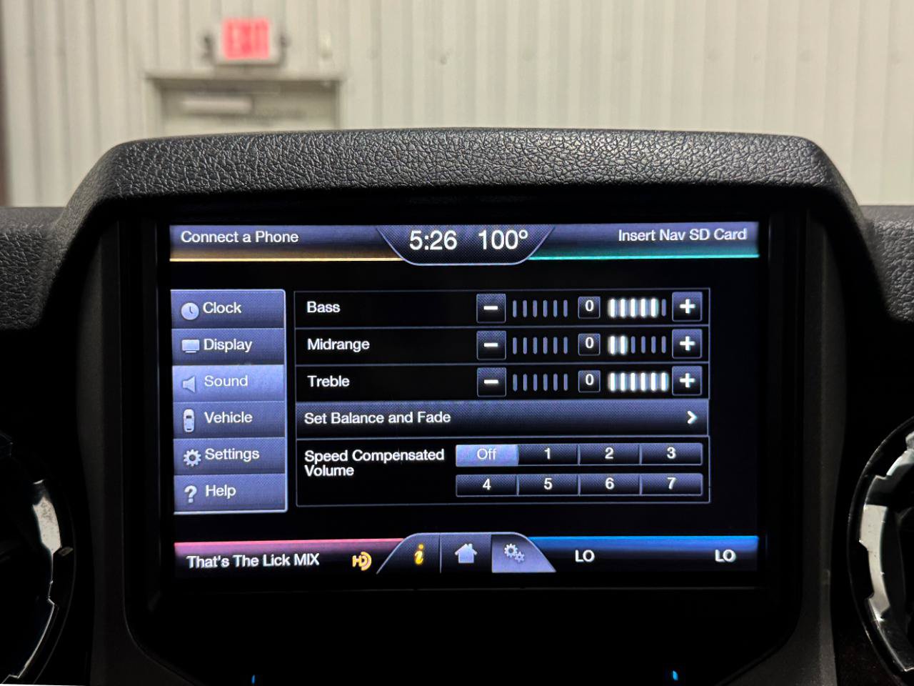 Used 2014 Ford F250 Platinum w/ FX4 Off-Road Package AWD/4WD image 13