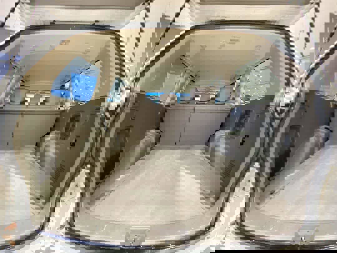 Used 2007 Mitsubishi Endeavor SE image 24