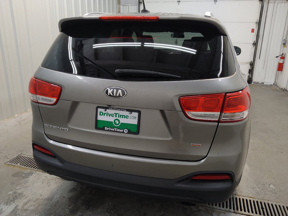 Used 2016 Kia Sorento FWD image 7