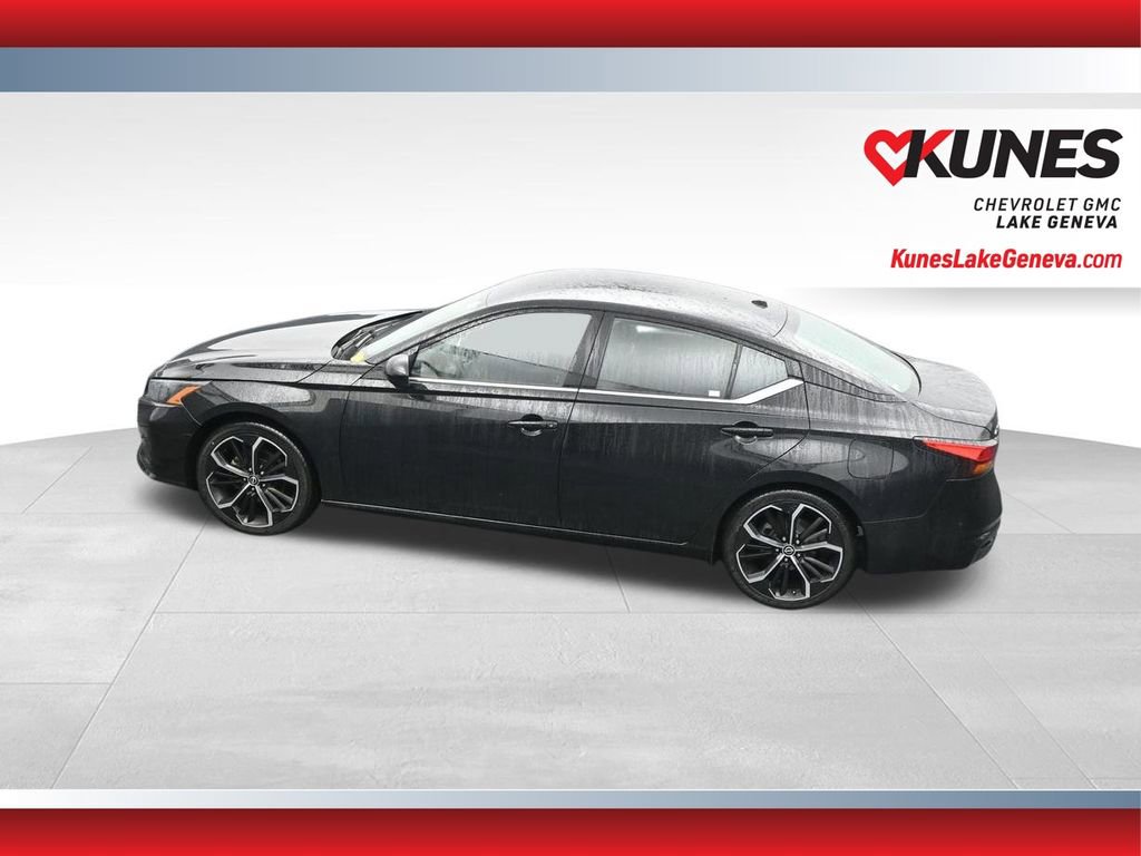 Used 2024 Nissan Altima 2.5 SR FWD image 35