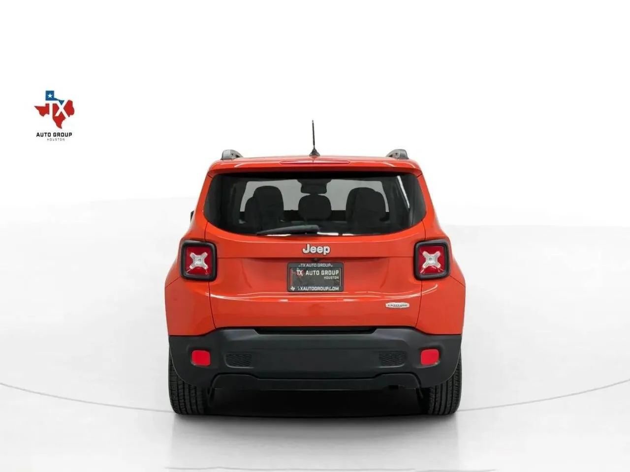 Used 2017 Jeep Renegade Latitude FWD image 7