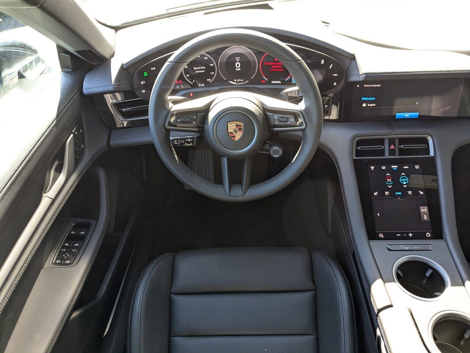 New 2025 Porsche Taycan 4S image 4