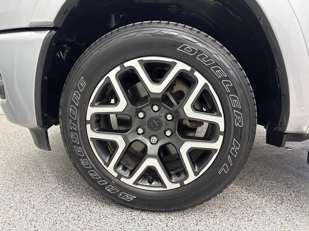 Used 2025 RAM 1500 Laramie w/ Sport Appearance Package AWD/4WD image 12
