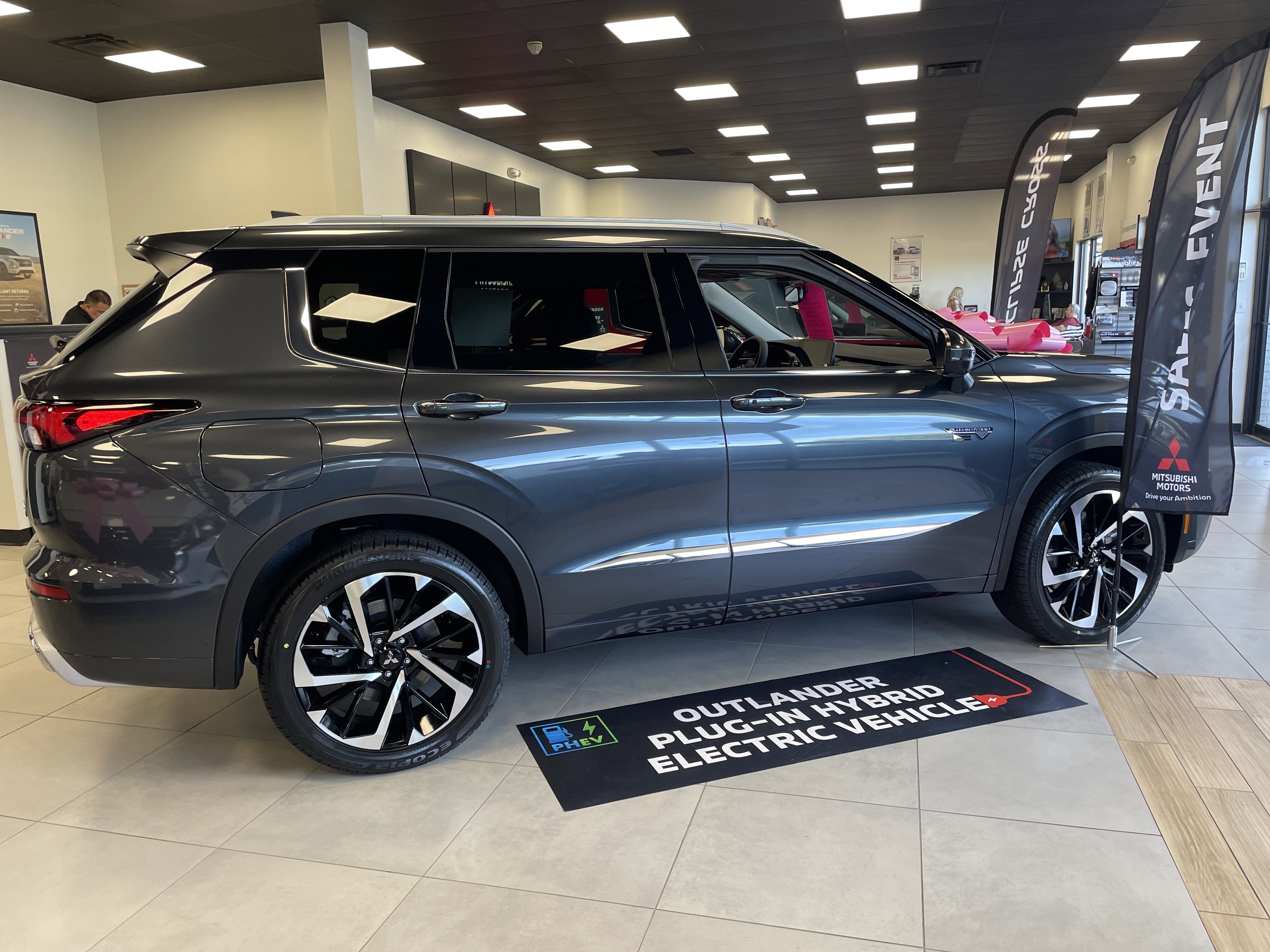 New 2025 Mitsubishi Outlander SEL image 4