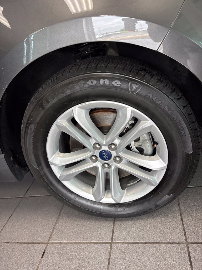 Used 2020 Ford Edge SEL AWD/4WD image 10