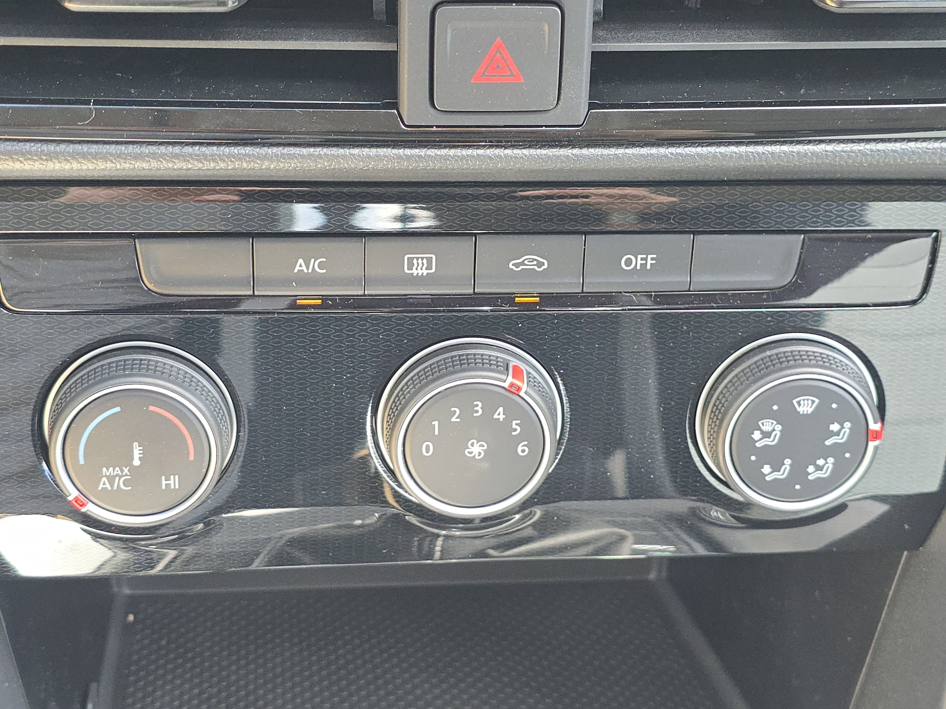 New 2025 Volkswagen Taos S image 22