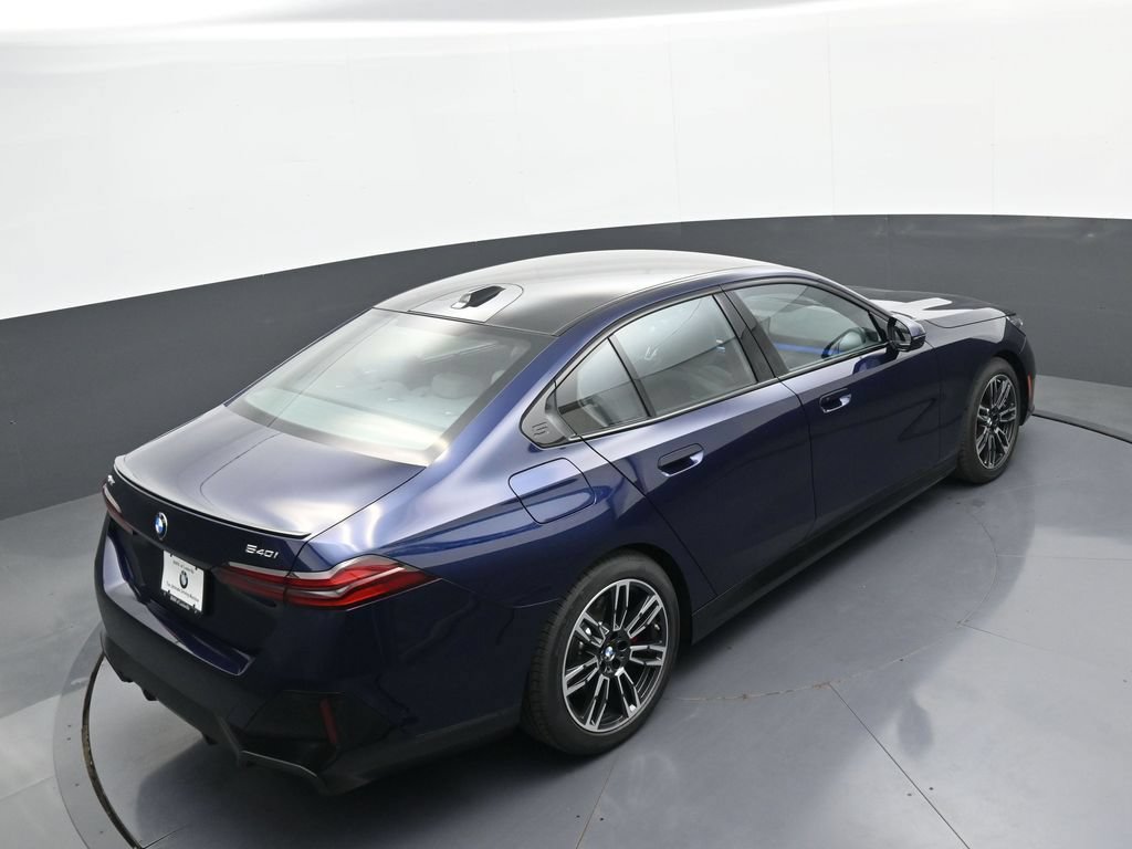 New 2026 BMW 540i xDrive w/ Executive Package AWD/4WD image 36