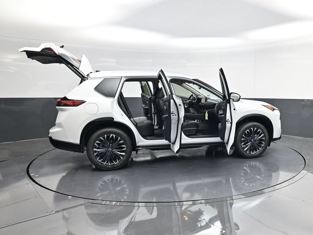 New 2026 Nissan Rogue Platinum w/ Tech Package AWD/4WD image 59