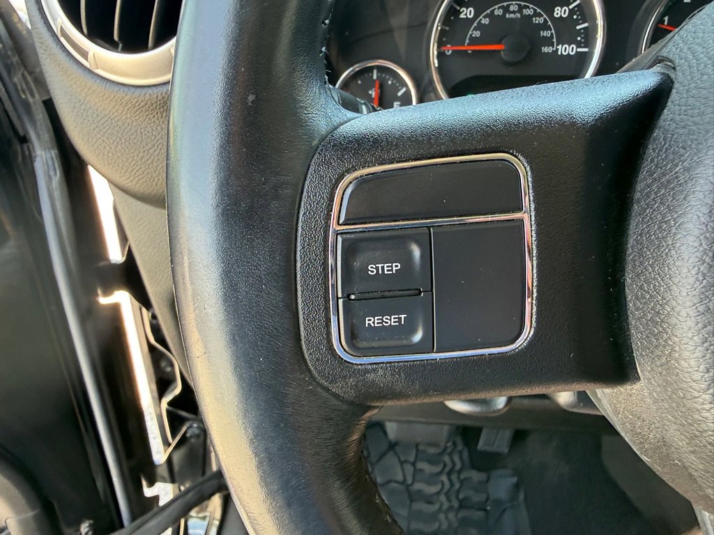 Used 2015 Jeep Wrangler Unlimited Sahara AWD/4WD image 18