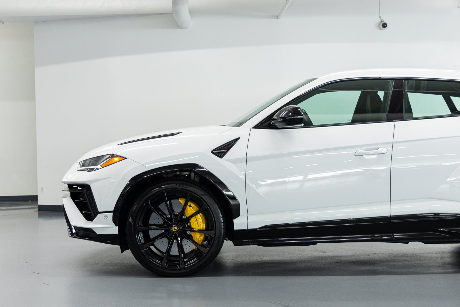 Used 2024 Lamborghini Urus S AWD/4WD image 16