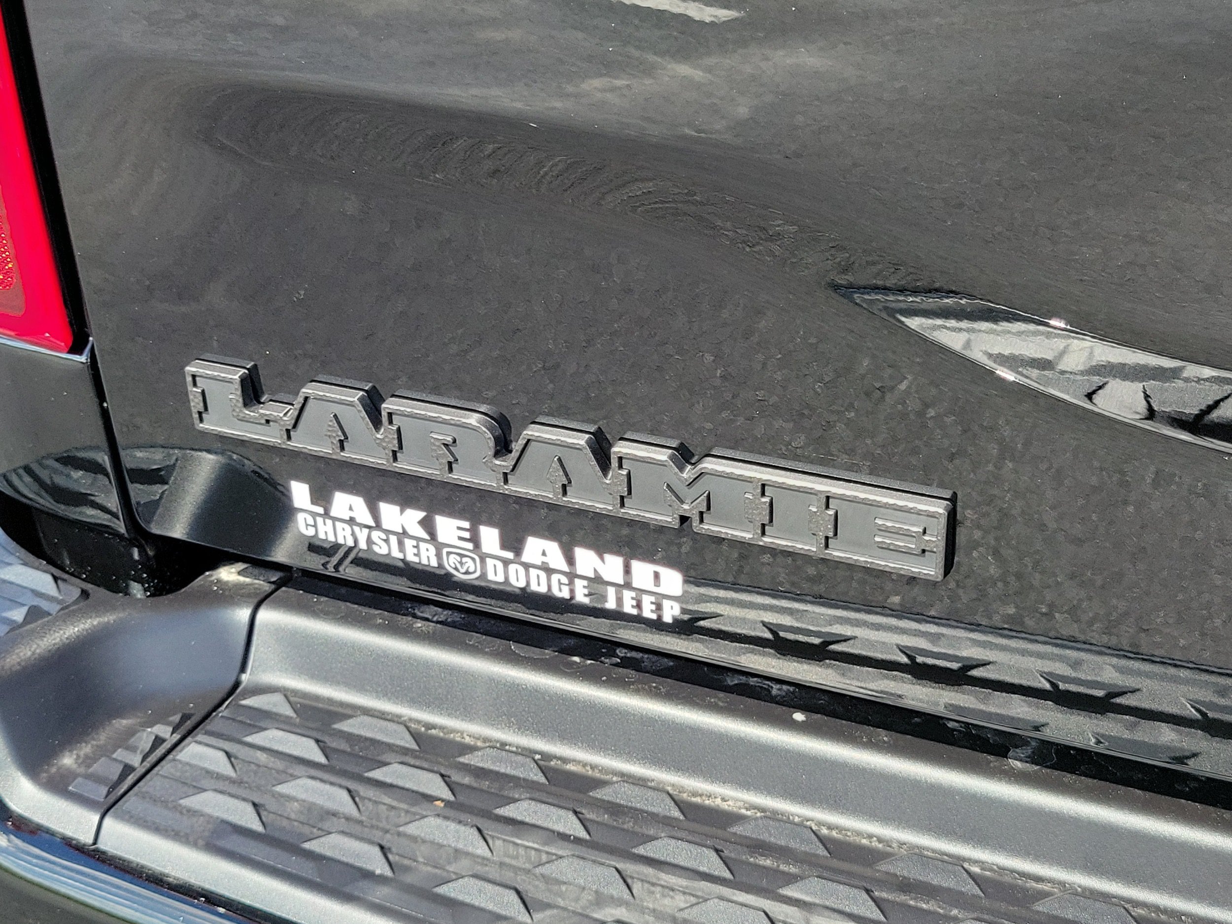 New 2027 RAM 3500 Laramie AWD/4WD image 8
