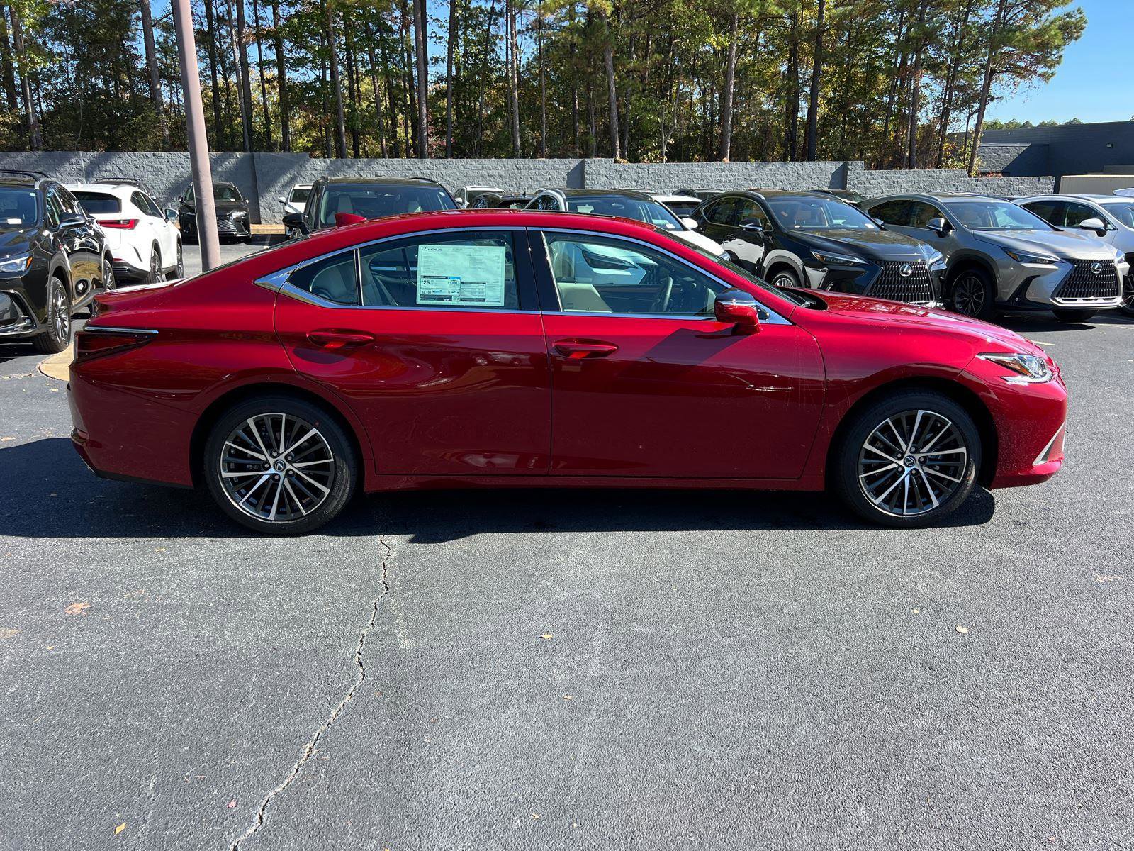 New 2025 Lexus ES 350 w/ Premium Package image 5