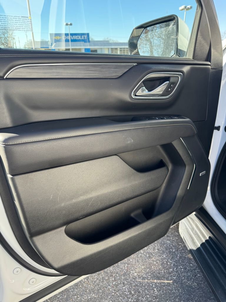 Used 2024 GMC Yukon SLT image 12