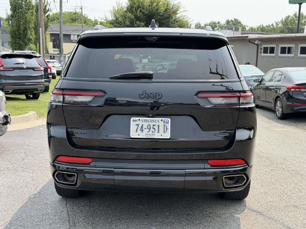 Used 2023 Jeep Grand Cherokee L Summit AWD/4WD image 19