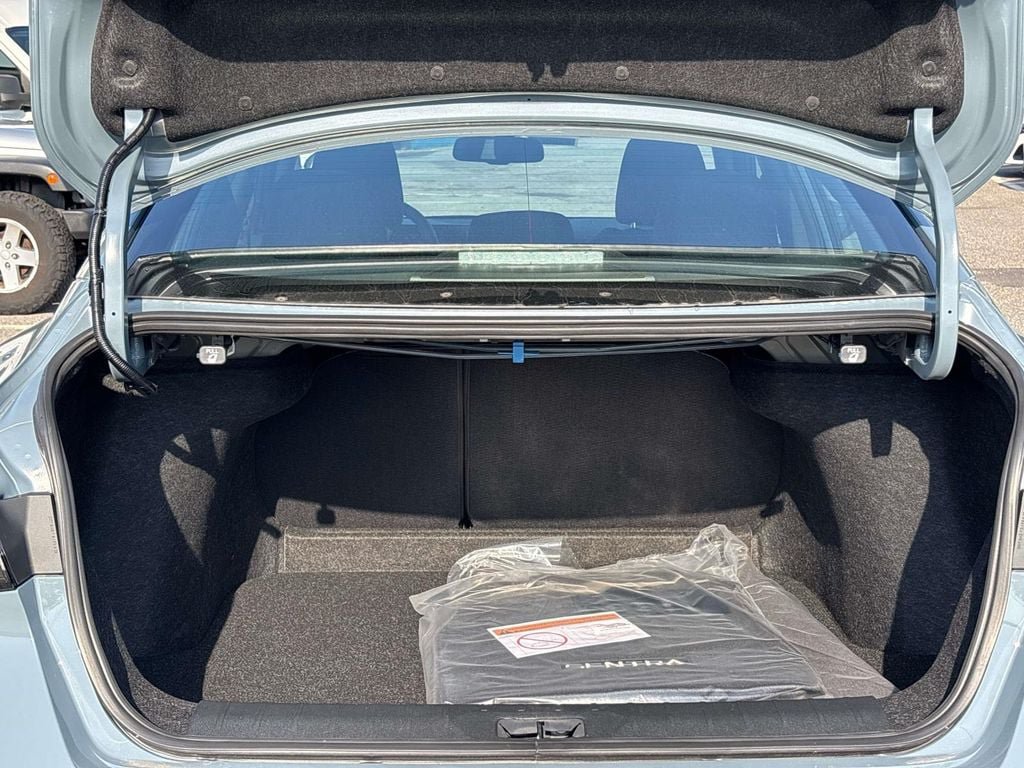 New 2026 Nissan Sentra SV w/ SV Convenience Package FWD image 4