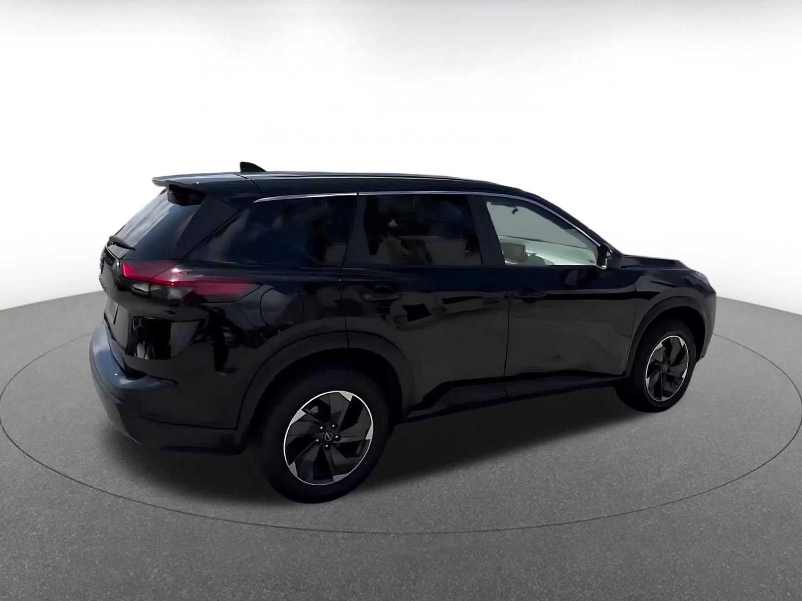 Used 2025 Nissan Rogue SV FWD image 15