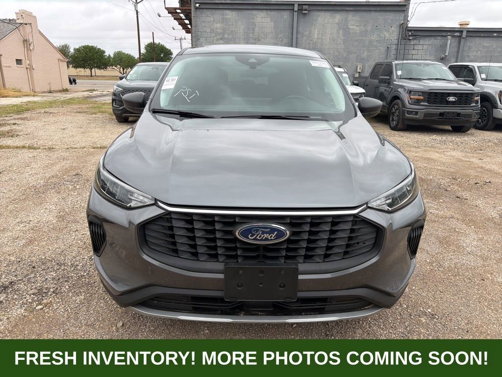 Used 2023 Ford Escape Active w/ Tech Pack #1 image 2