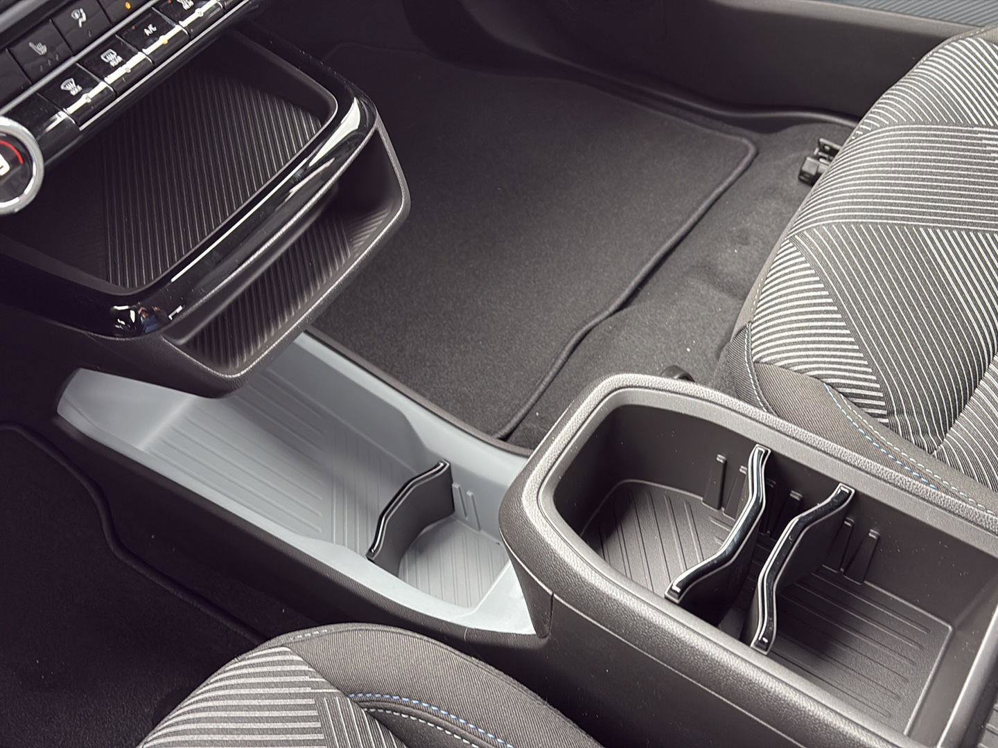 New 2027 Chevrolet Bolt LT w/ Comfort Package image 11