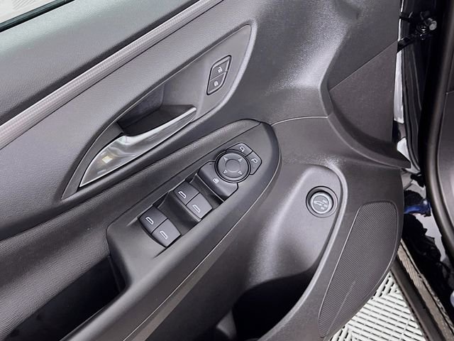 New 2025 Buick Envista Avenir image 14