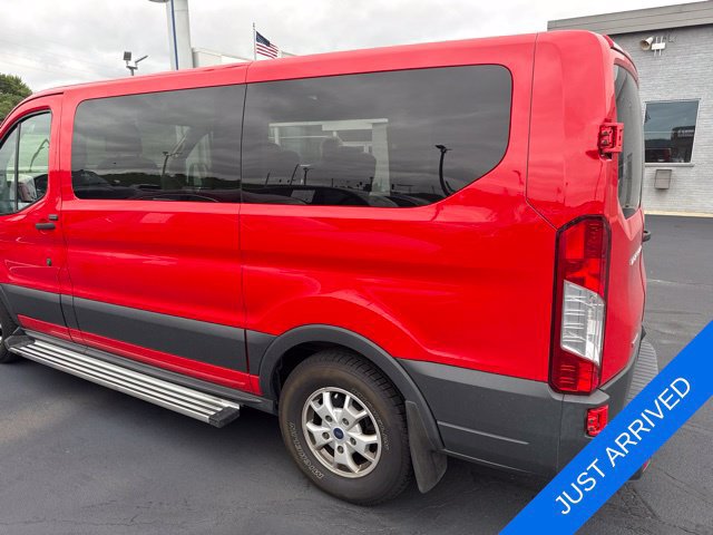 Used 2017 Ford Transit 150 XLT RWD image 2