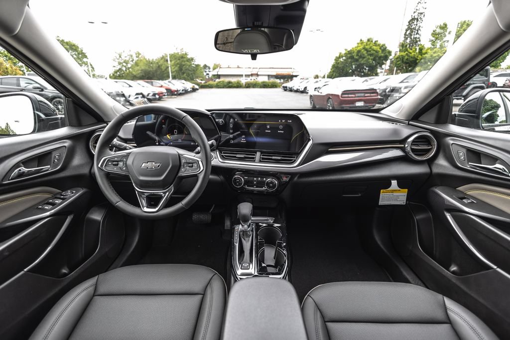New 2026 Chevrolet Trax ACTIV w/ Driver Confidence Package FWD image 22