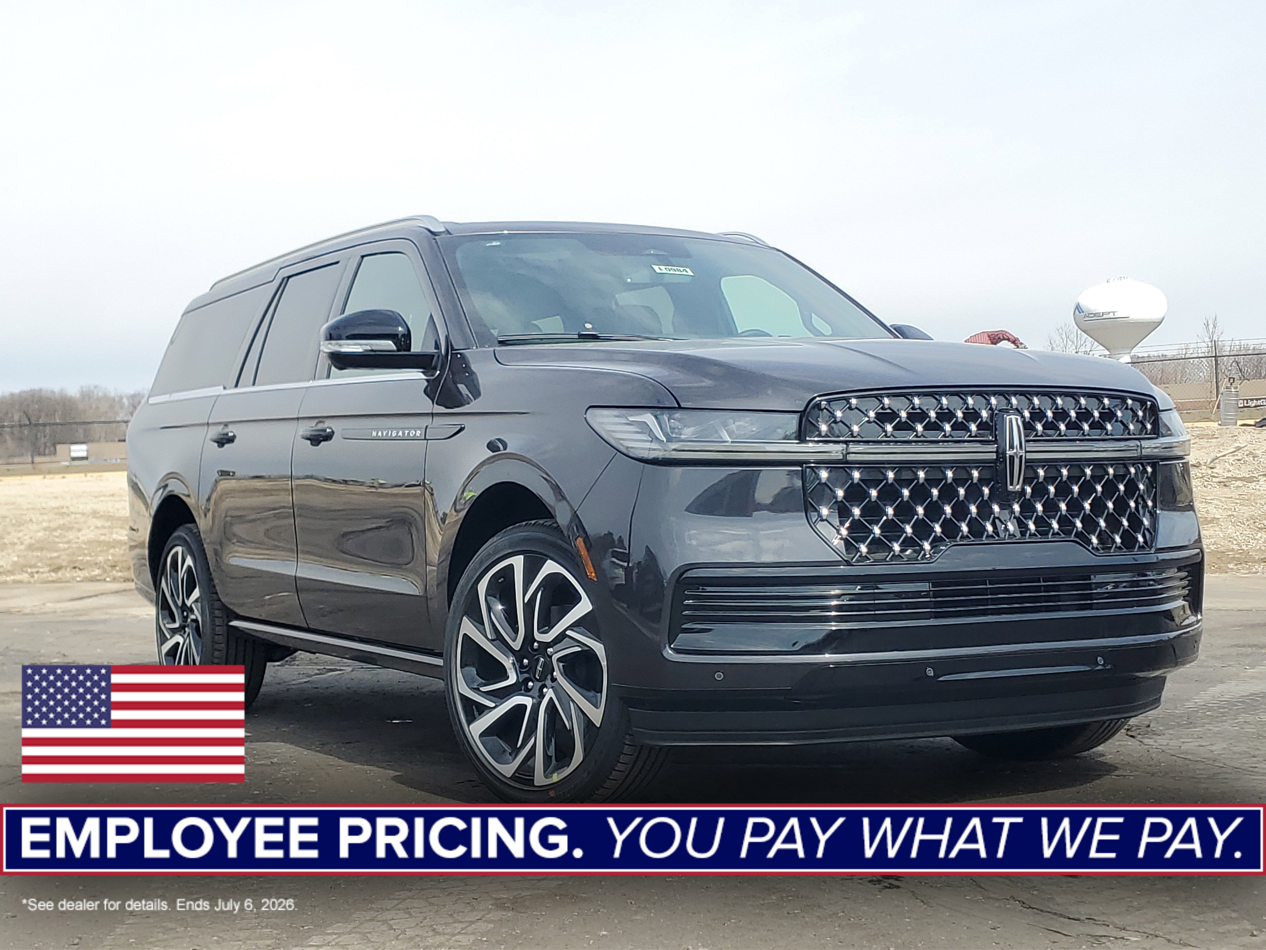 New 2026 Lincoln Navigator L Black Label AWD/4WD image 1
