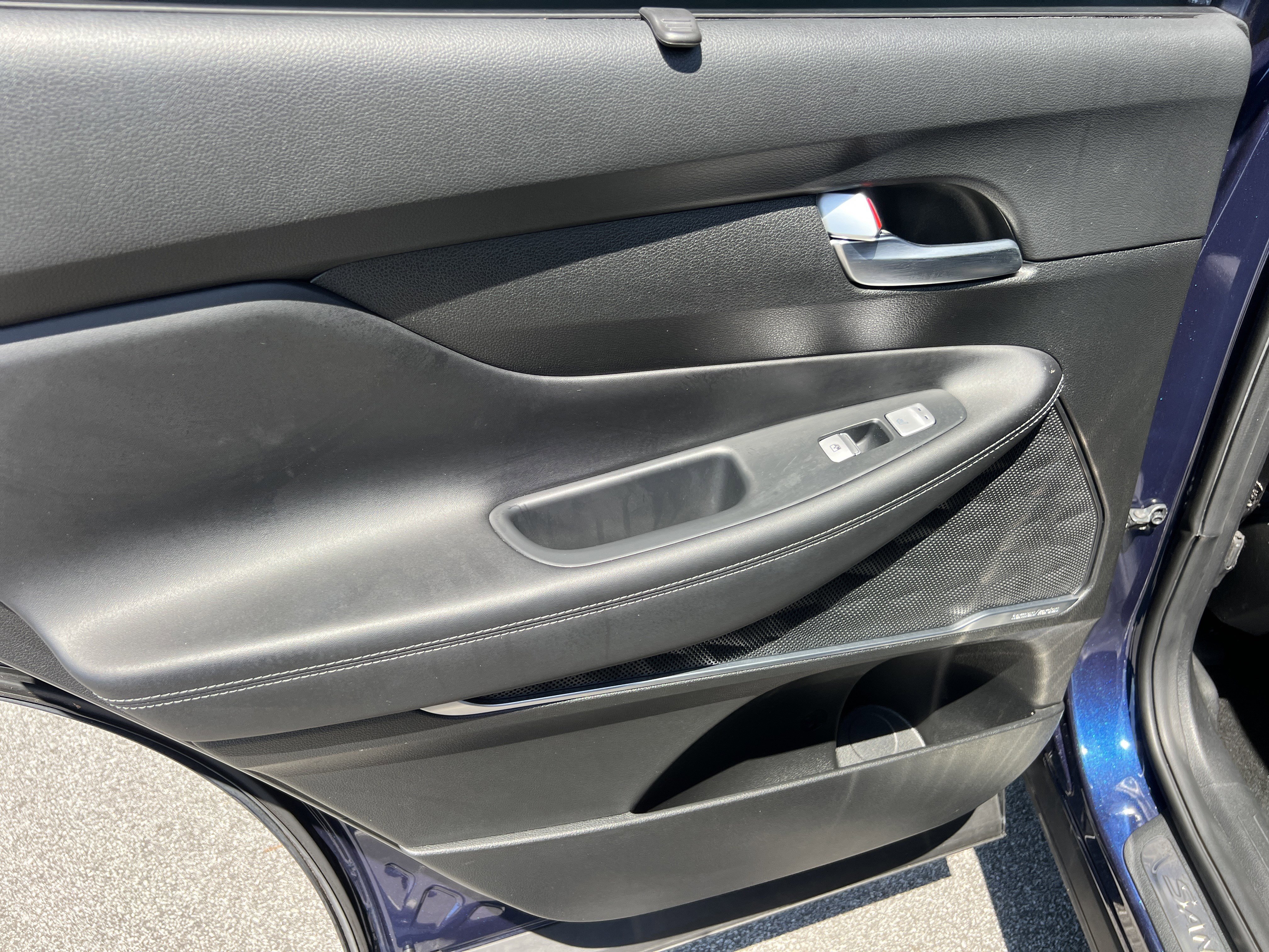 Used 2023 Hyundai Santa Fe Calligraphy image 35