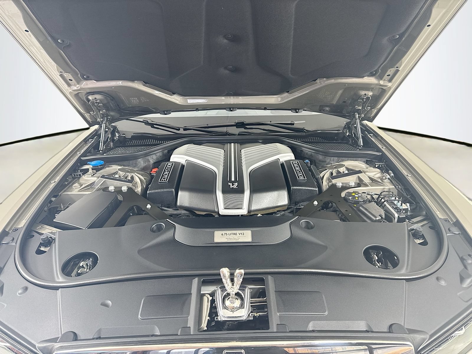 Certified 2025 Rolls-Royce Ghost AWD/4WD image 28