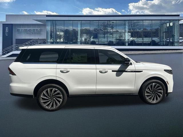 New 2026 Lincoln Navigator Black Label AWD/4WD image 9