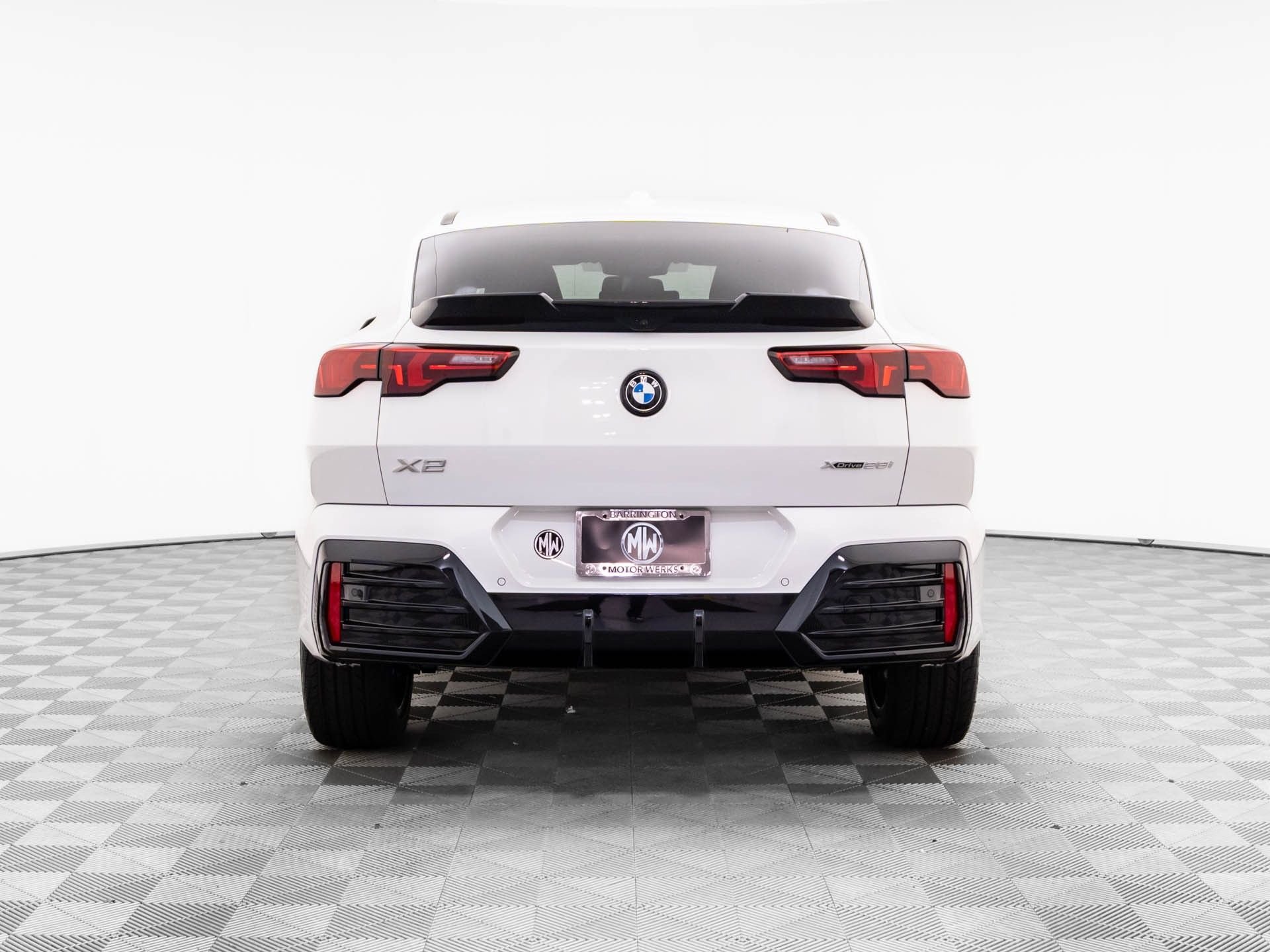 New 2026 BMW X2 xDrive28i w/ Technology Package AWD/4WD image 5