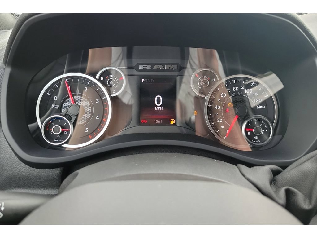New 2025 RAM 5500 Tradesman AWD/4WD image 11