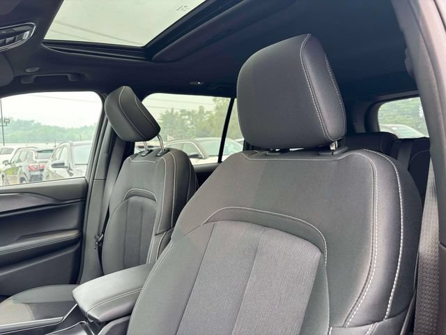 New 2026 Jeep Grand Cherokee Laredo X AWD/4WD image 13