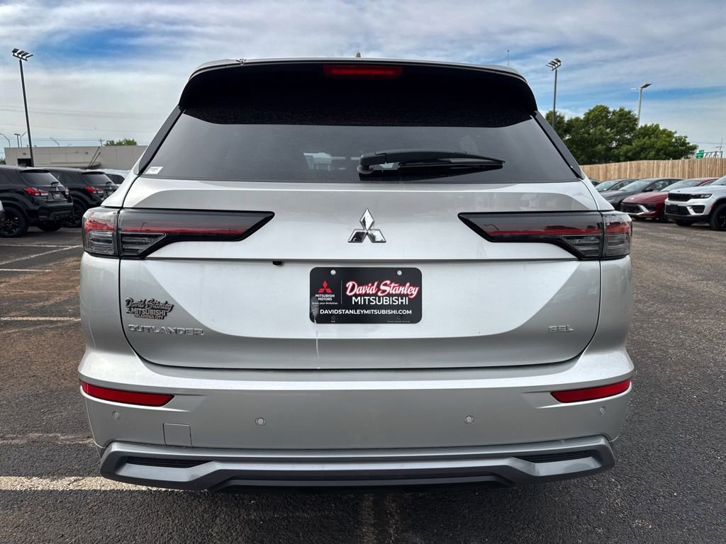New 2026 Mitsubishi Outlander SEL FWD image 5