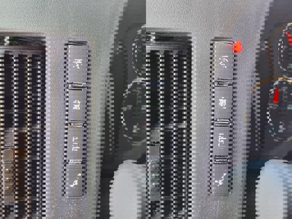 New 2025 Chevrolet Express 3500 w/ Power Convenience Package image 8