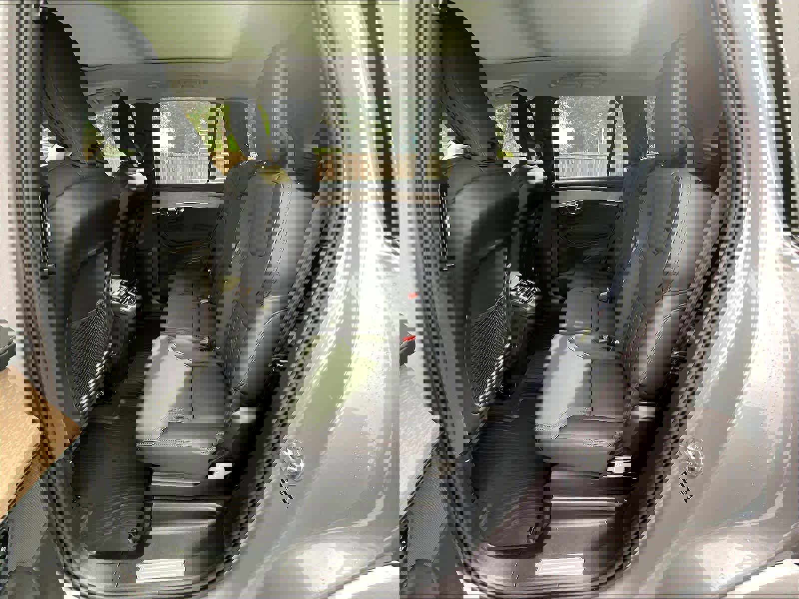 New 2026 Volvo XC90 B5 Plus w/ Protection Package AWD/4WD image 12